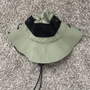 Dorfman pacific co green bucket hat